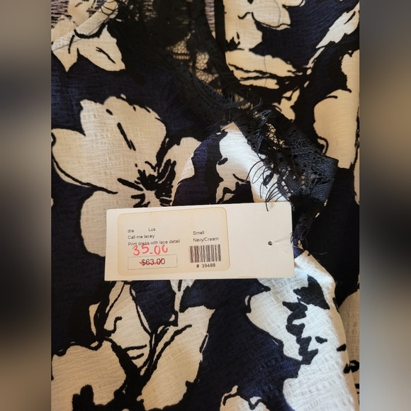 NEW LUSH Floral Sleeveless Dress , Size Small (28) - Picture 3 of 4